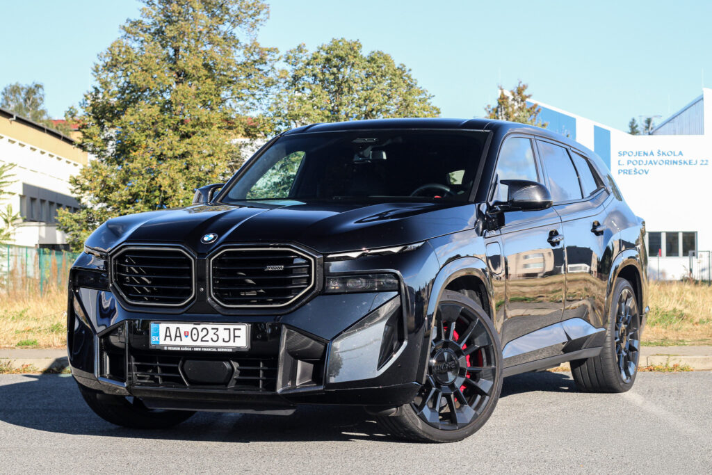 BMW XM 50e xDrive Plug-in Hybrid AT8, 350 kW (2024) / AJ NA SPLÁTKY / PROTIÚČET