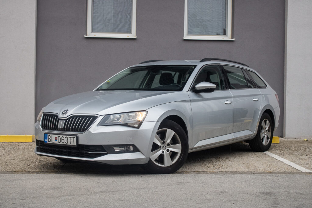 Škoda Superb Combi 1.6 TDI, 88kW (2016) / AJ NA SPLÁTKY / PROTIÚČET /