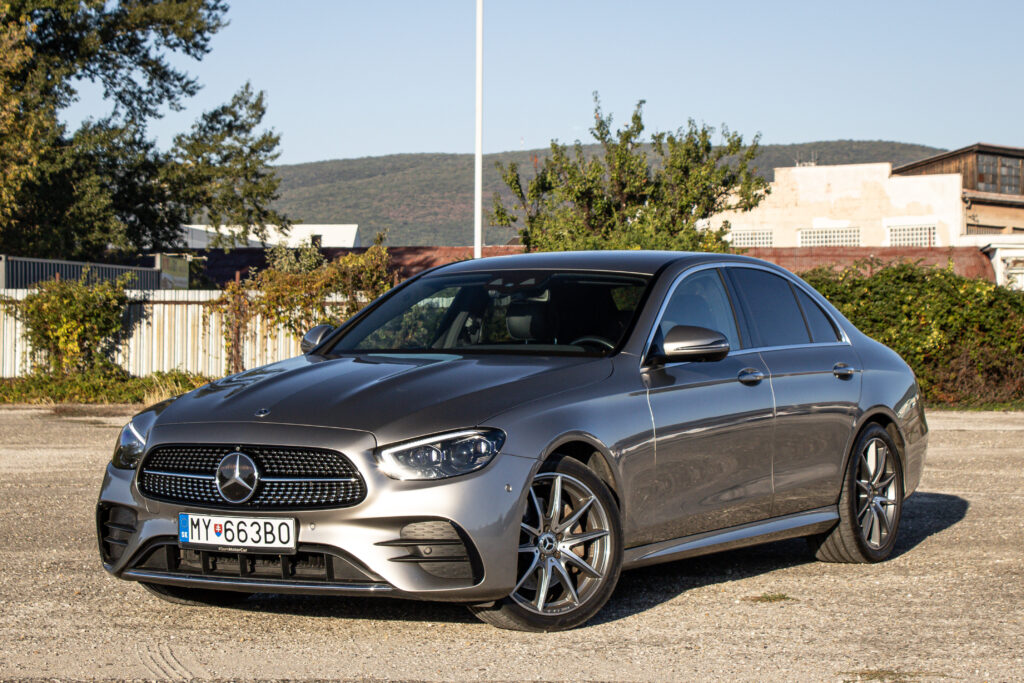 Mercedes-Benz E trieda Sedan 220 d 4MATIC A/T AMG Line, 143kW, A9, ZÁRUKA / AJ NA SPLÁTKY / PROTIÚČET /