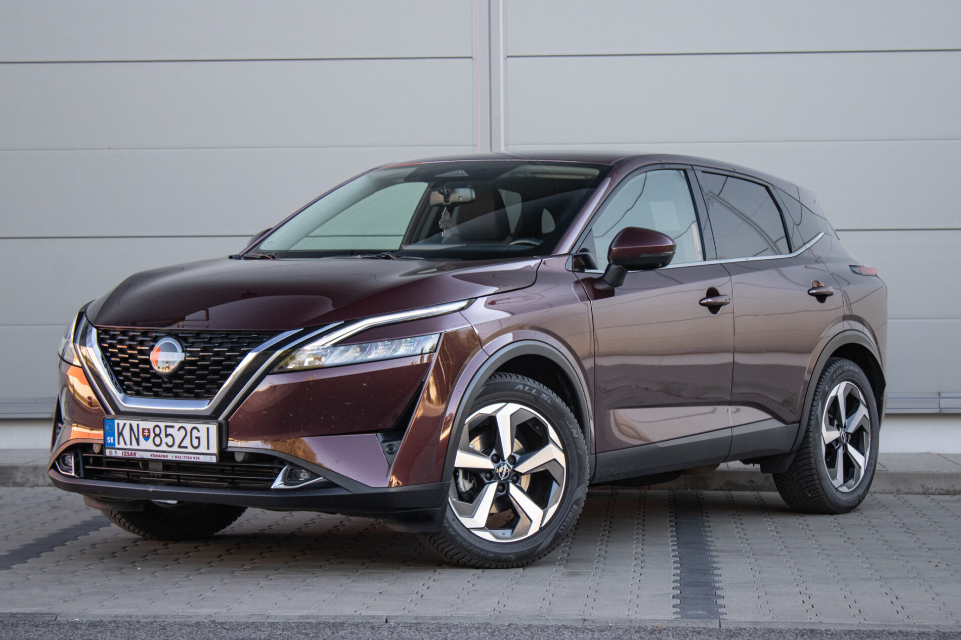 Nissan Qashqai 1.3 DIG-T 140 Mild Hybrid N-Connecta, 103kW, M6 / AJ NA SPLÁTKY / PROTIÚČET /