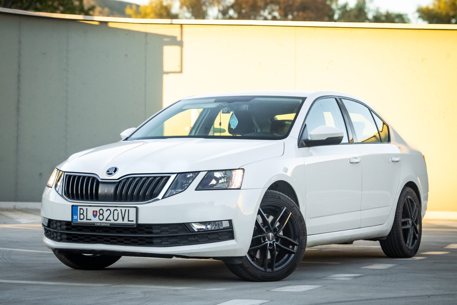 Škoda Octavia 2.0 TSI Ambition DSG, 140kW, A7 / AJ NA SPLÁTKY / PROTIÚČET /