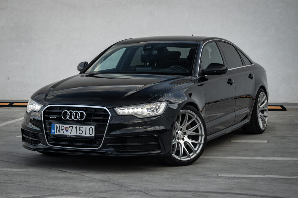 Audi A6 3.0 TDI DPF quattro S-line S tronic, 180 kW, A7 / AJ NA SPLÁTKY / PROTIÚČET /