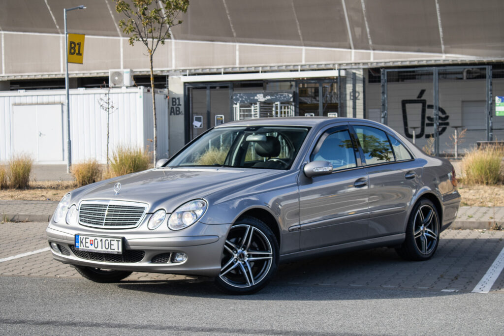 Mercedes-Benz E trieda Sedan 280 CDI Classic A/T, 140kW (2006) / AJ NA SPLÁTKY / PROTIÚČET /