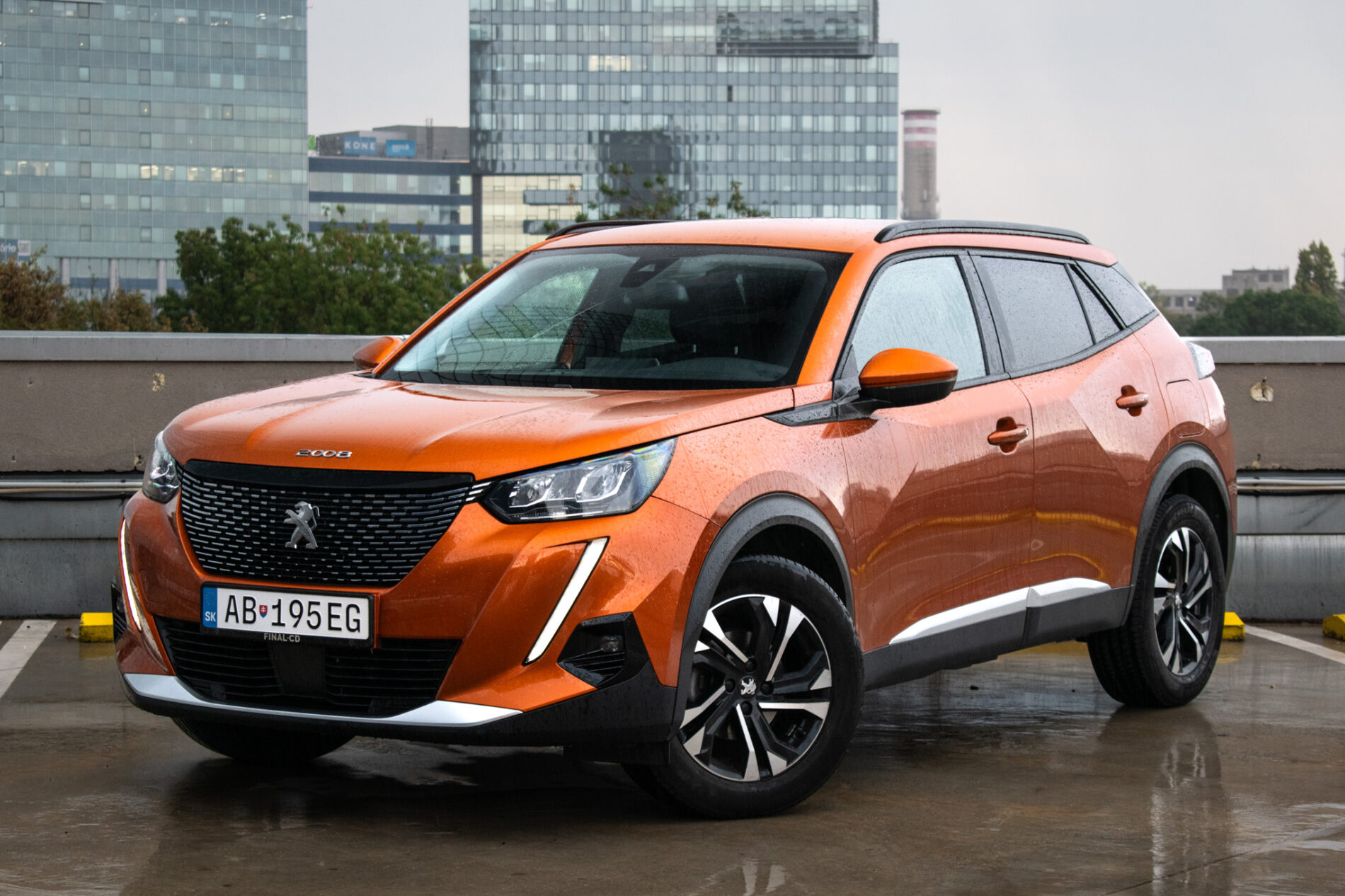 Peugeot 2008 1.2 PureTech Allure Pack / 96kW / M6 / ZÁRUKA / AJ NA SPLÁTKY / PROTIÚČET