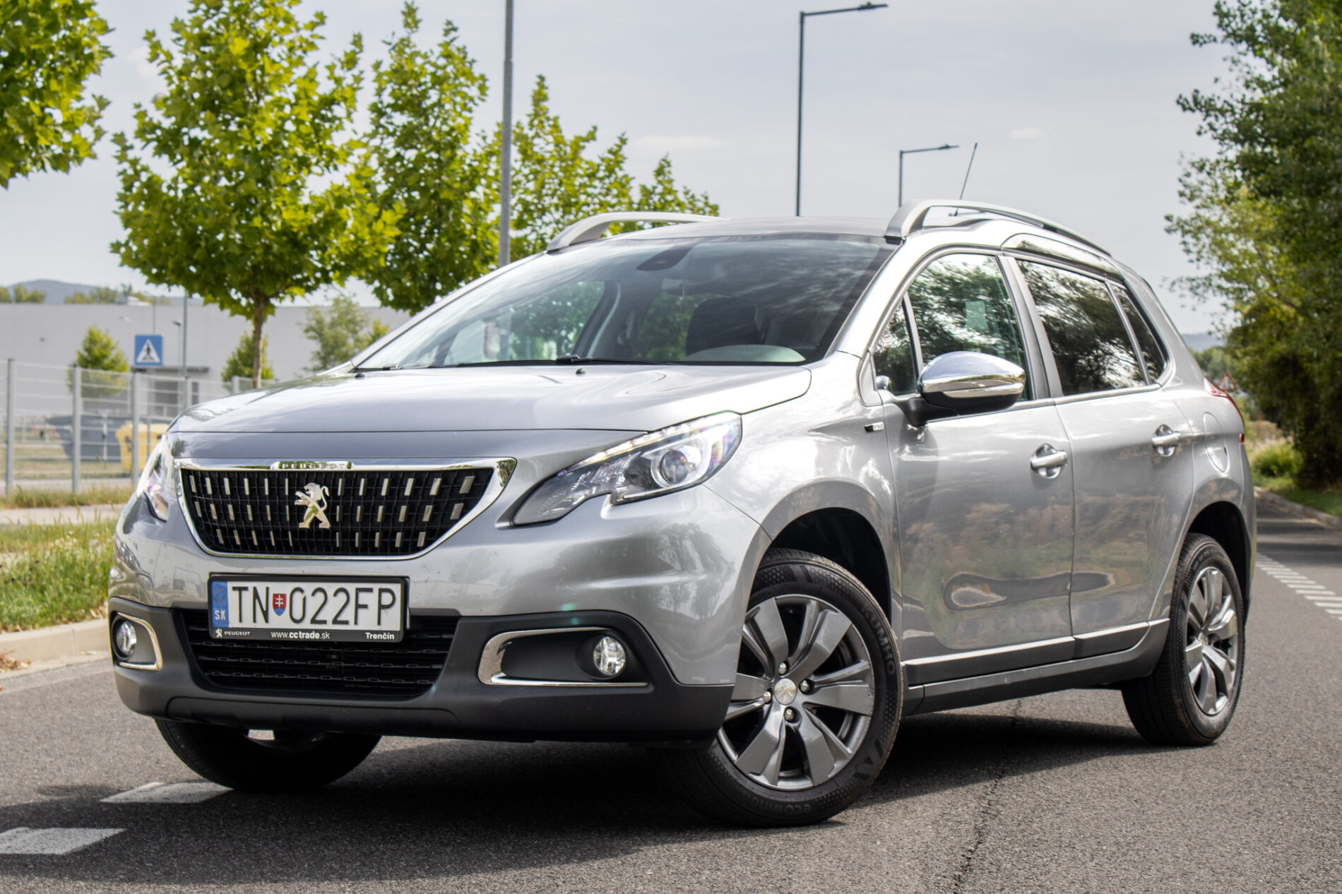 Peugeot 2008 1.2 PureTech Style / 60kW / M5 / ZÁRUKA / AJ NA SPLÁTKY / PROTIÚČET