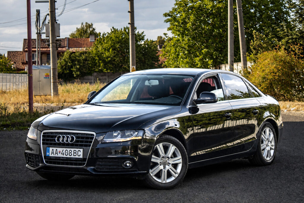 Audi A4 1.8 TFSI / 88kW / M6 / AJ NA SPLÁTKY / PROTIÚČET