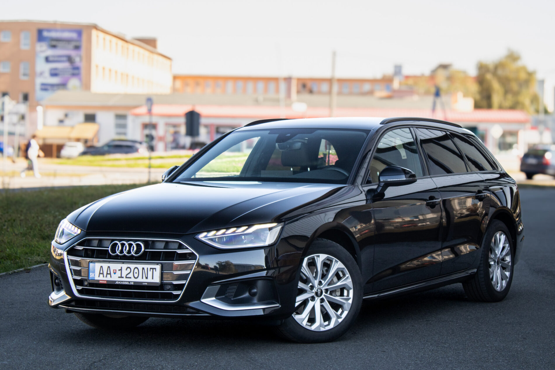 Audi A4 Avant 40 2.0 TDI mHEV S tronic / 150kW / A7 / ZÁRUKA / AJ NA SPLÁTKY / PROTIÚČET