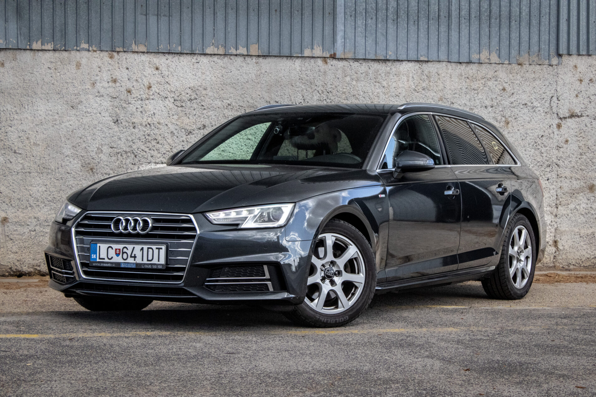 Audi A4 Avant 2.0 TDI S line S tronic, 110 kW, A7, 5d. / AJ NA SPLÁTKY / PROTIÚČET /