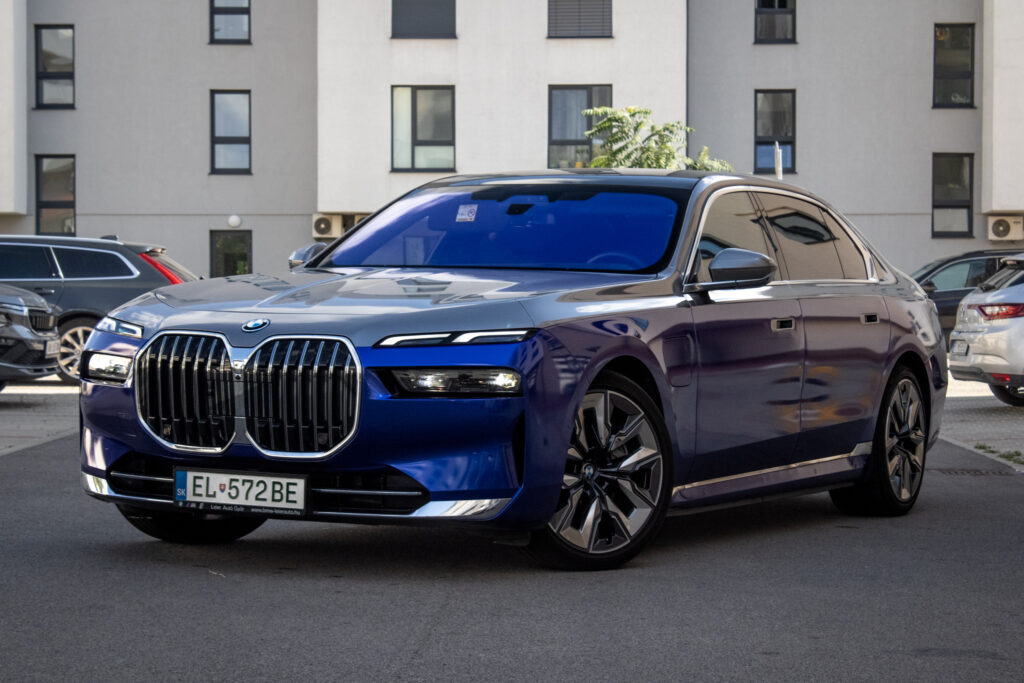 BMW Rad 7 750e xDrive A/T, 230kW, A8, 4d. / AJ NA SPLÁTKY / PROTIÚČET /