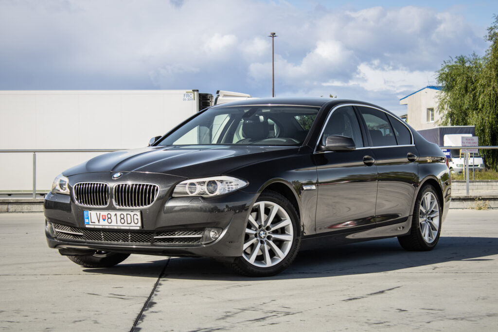 BMW Rad 5 520d A/T F10, 135kW, A8, 4d., ťažné / AJ NA SPLÁTKY / PROTIÚČET /
