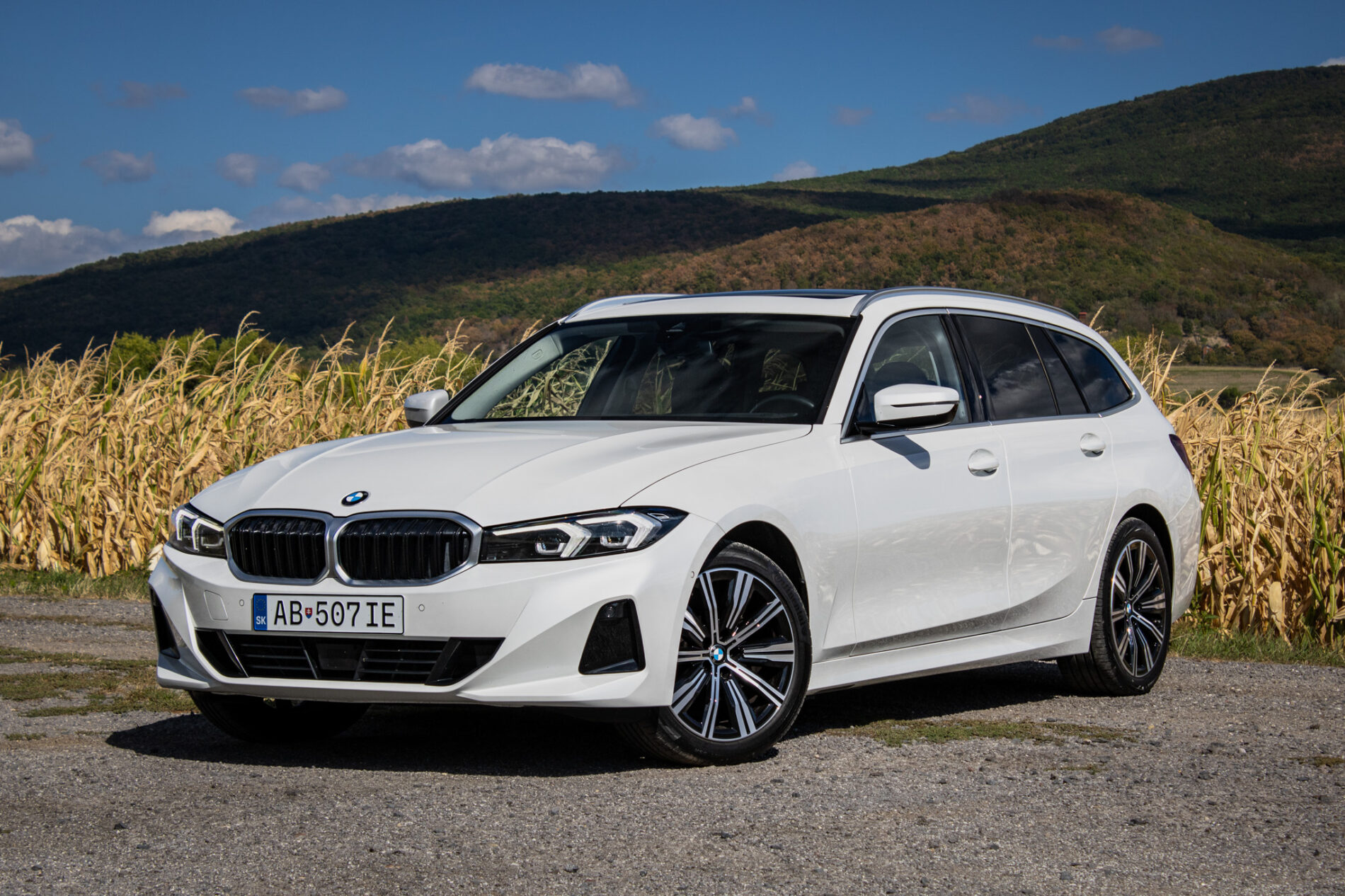 BMW Rad 3 Touring 320d mHEV xDrive Luxury line, 140 kW, A8 / AJ NA SPLÁTKY / PROTIÚČET /