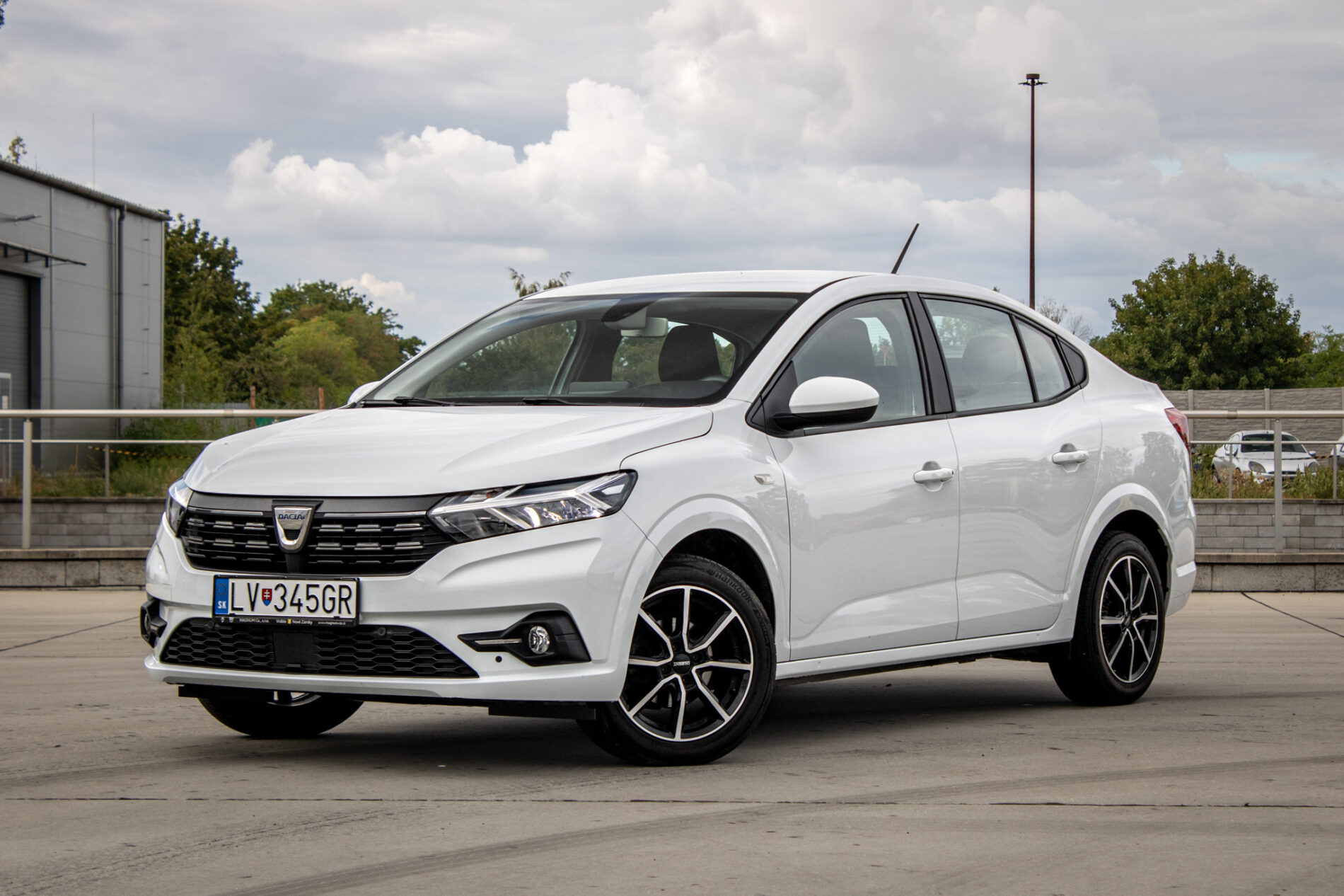 Dacia Logan 1.0 TCe LPG, 67kW, M5 / AJ NA SPLÁTKY / PROTIÚČET /