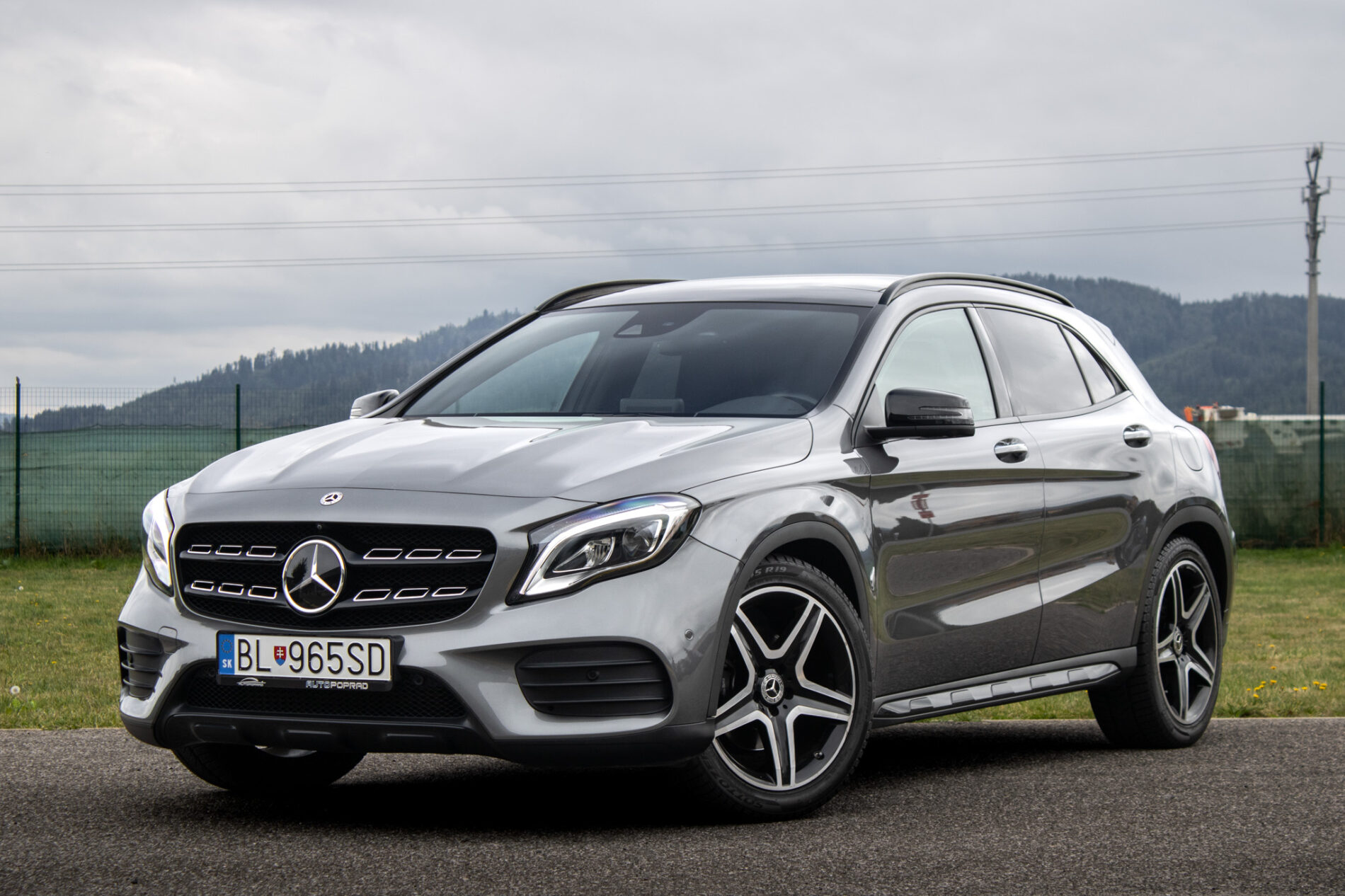 Mercedes-Benz GLA 250 4MATIC AMG Line / 155kW / A7 / ZÁRUKA / AJ NA SPLÁTKY / PROTIÚČET