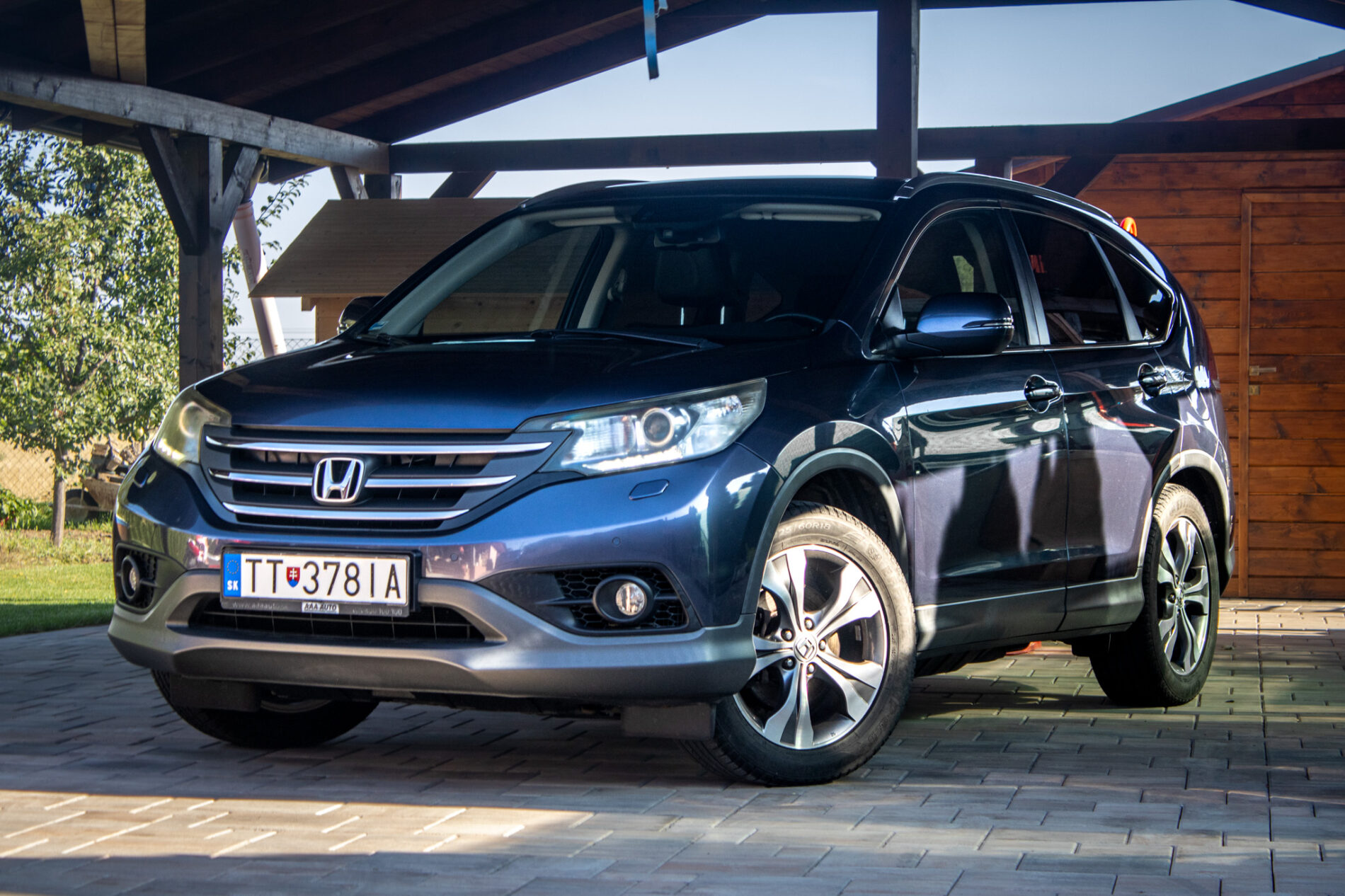 Honda CR-V 2.2 i-DTEC Executive 4WD, 110 kW, M6, 5d. / AJ NA SPLÁTKY / PROTIÚČET /