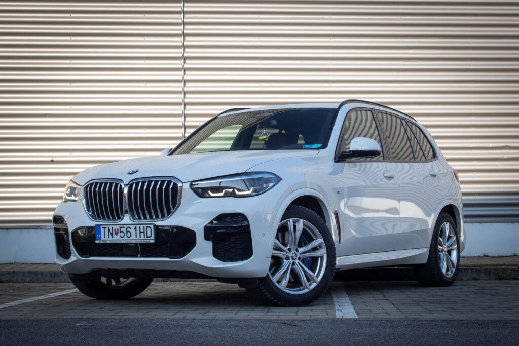BMW X5 xDrive 30D mHEV 210kW + ZÁRUKA, M-PACKET 2022 / AJ NA SPLÁTKY / PROTIÚČET /