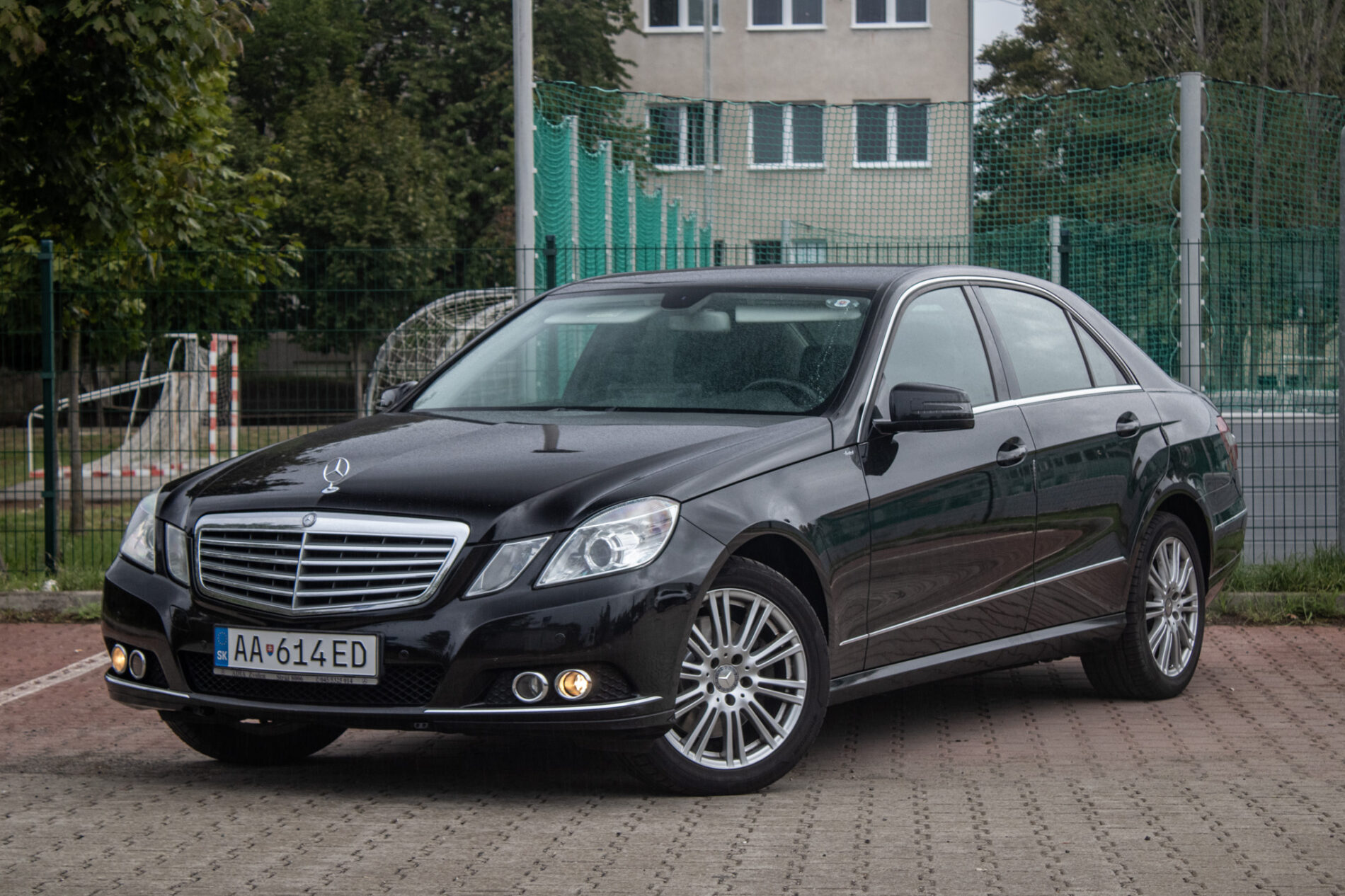 Mercedes-Benz E trieda Sedan 350 CGI Avantgarde 4Matic, 200 kW, A7 / AJ NA SPLÁTKY / PROTIÚČET