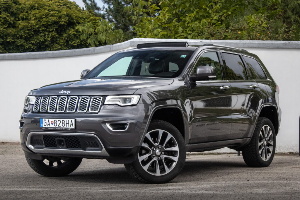 Jeep Grand Cherokee 3.0L V6 TD Overland / 184kW / A8 / ZÁRUKA / AJ NA SPLÁTKY / PROTIÚČET