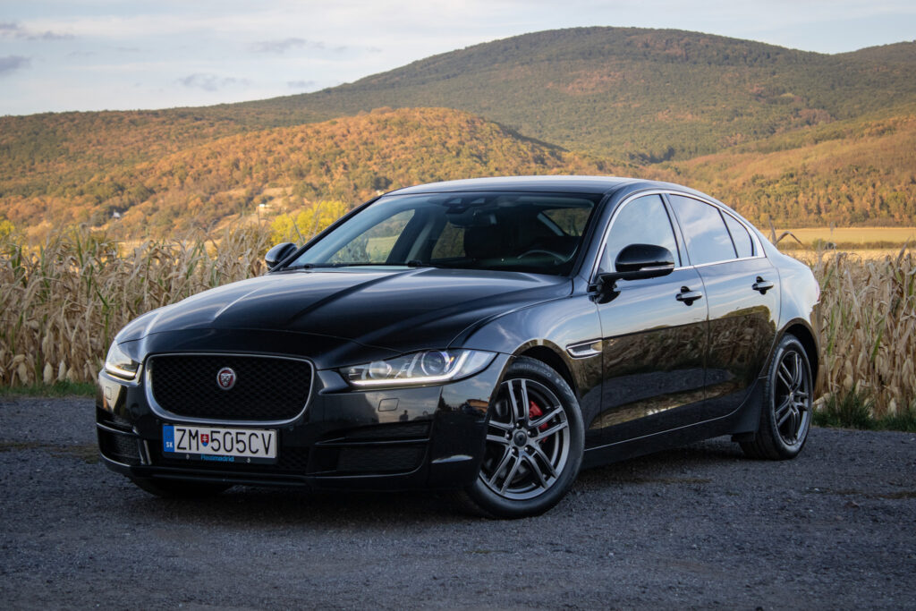 Jaguar XE 2.0 I4D E-Performance AT, 120 kW, A8, 4d. / AJ NA SPLÁTKY / PROTIÚČET /