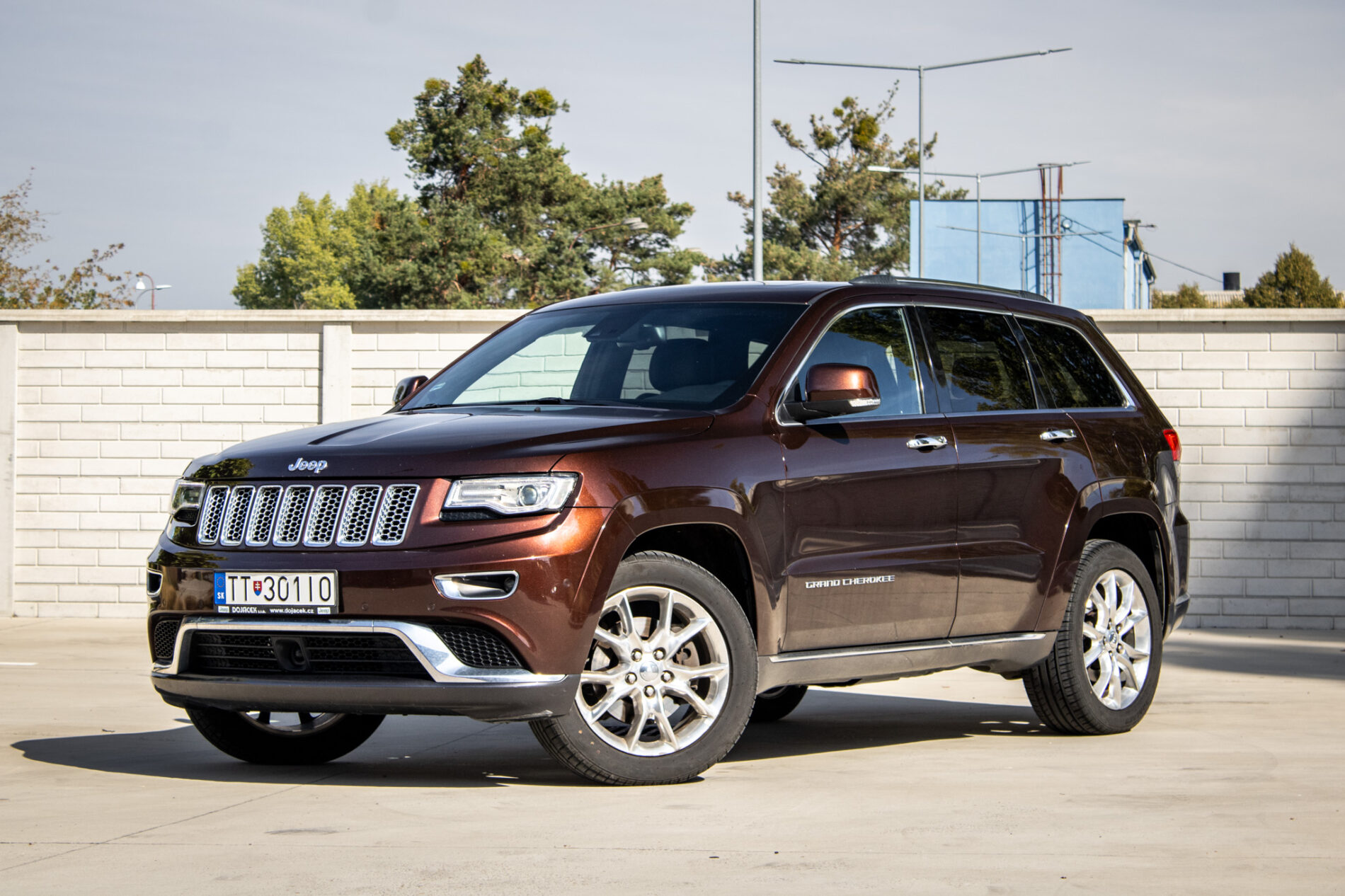 Jeep Grand Cherokee 3.0L V6 TD Summit A/T, 184 kW, A8. / AJ NA SPLÁTKY / PROTIÚČET /