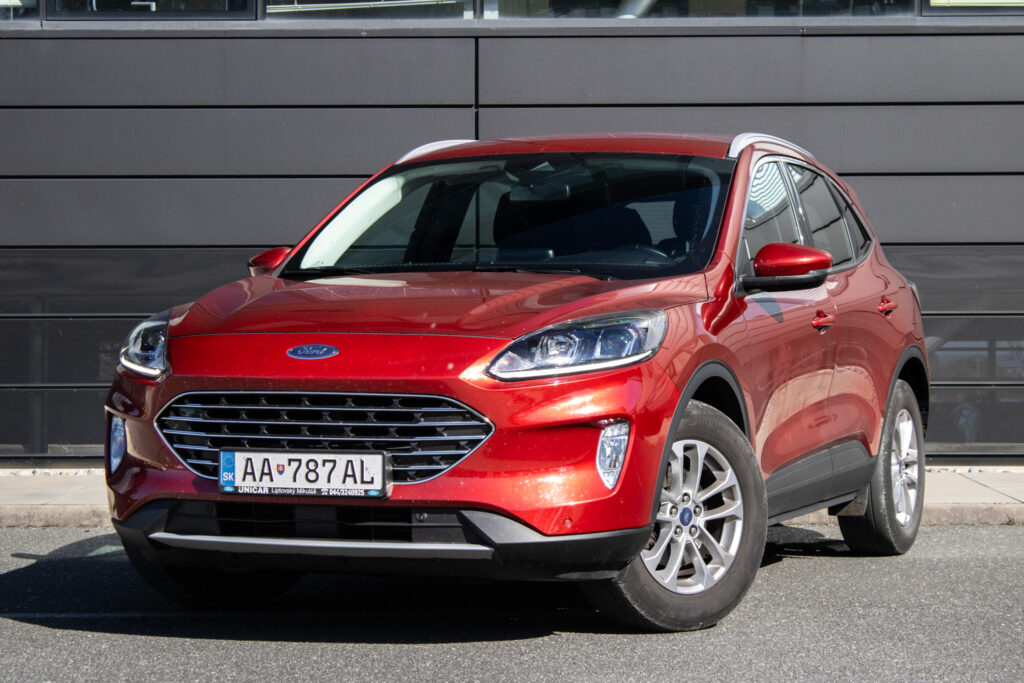 Ford Kuga 1.5 EcoBoost / 110kW / M6 / ZÁRUKA / AJ NA SPLÁTKY / PROTIÚČET
