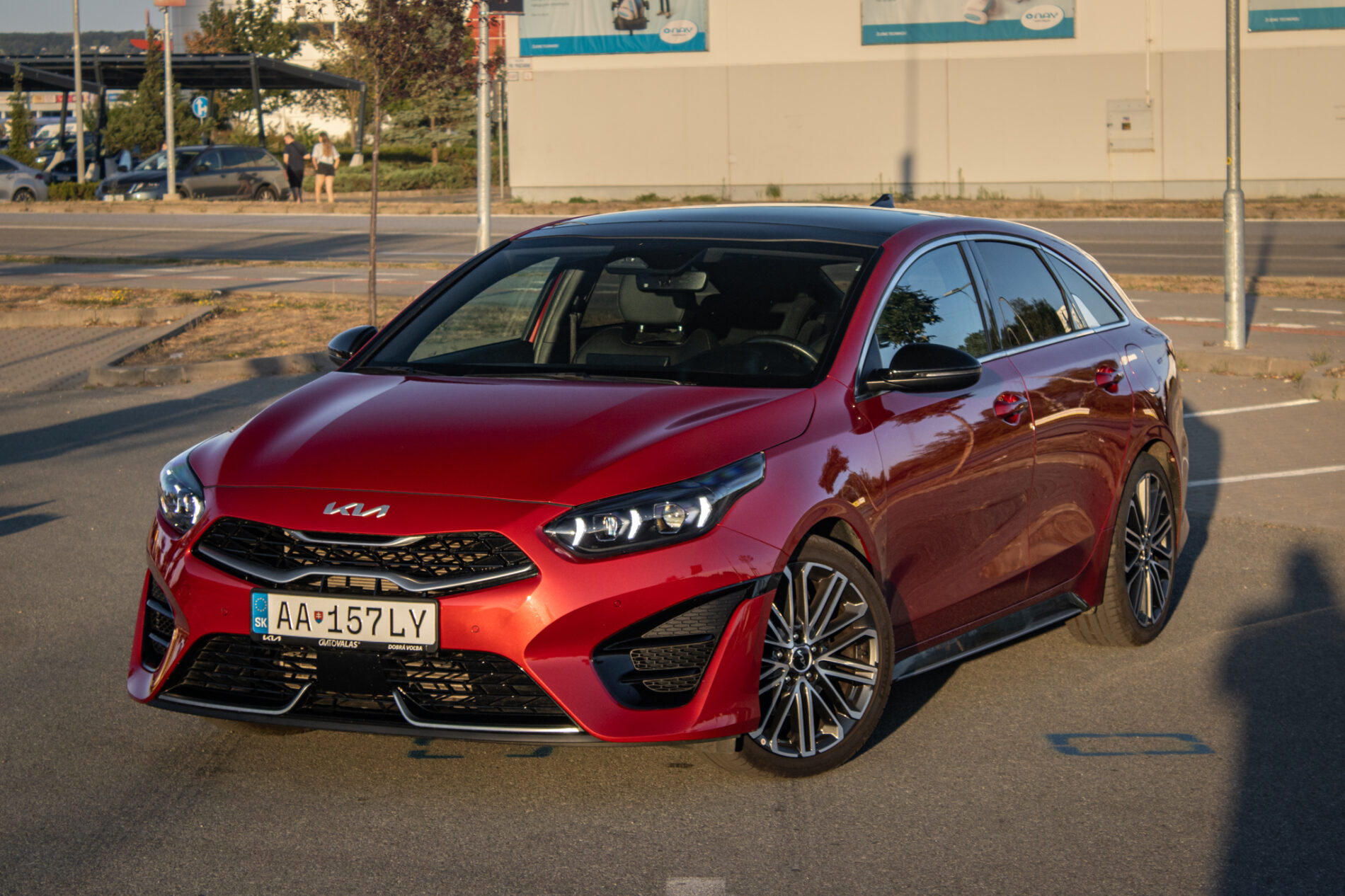 Kia ProCeed 1.5 T-GDi GT-Line A/T, 103kW, A7 / AJ NA SPLÁTKY / PROTIÚČET /