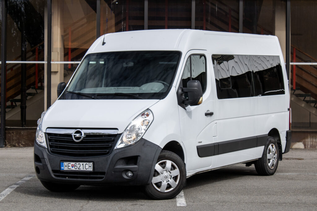 Opel Movano Kombi 2.3 CDTI BiTurbo L2H2 / 107kW / M6 / ZÁRUKA / AJ NA SPLÁTKY / PROTIÚČET