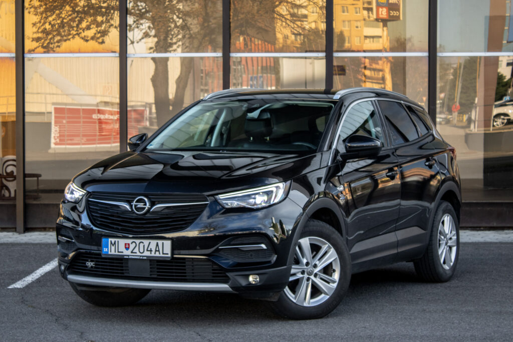 Opel Grandland X 1.6 CDTI Innovation OPC Line / 88kW / A6 / ZÁRUKA / AJ NA SPLÁTKY / PROTIÚČET