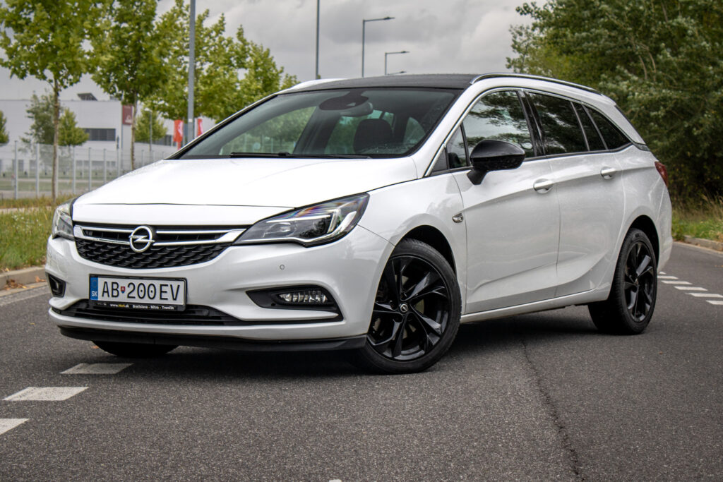 Opel Astra Sport Tourer ST+ 1.6 CDTI S&S 136k, 100 kW, M6, 5d. / AJ NA SPLÁTKY / PROTIÚČET /