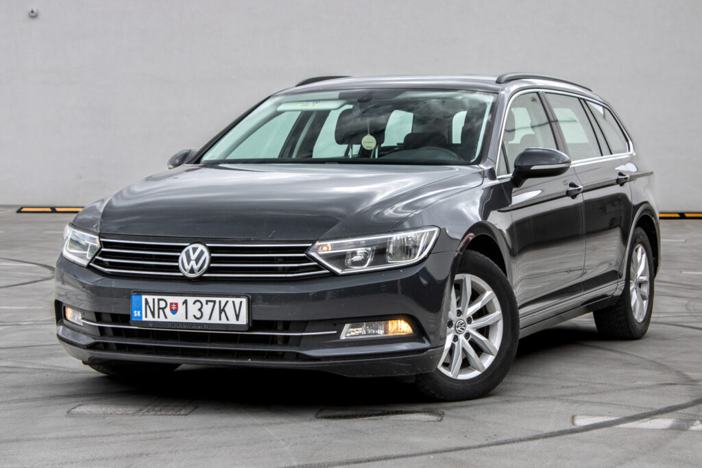 Volkswagen Passat Variant 2.0 TDI BMT Comfortline / 110kW / M6 / AJ NA SPLÁTKY / PROTIÚČET