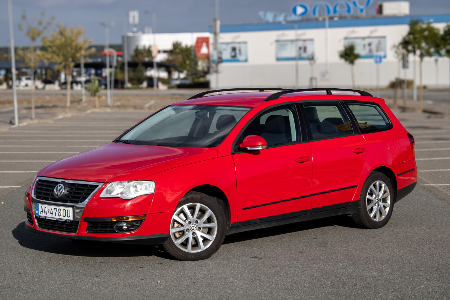 Volkswagen Passat Variant 1.6 Trendline / 75kW / M5 / AJ NA SPLÁTKY / PROTIÚČET