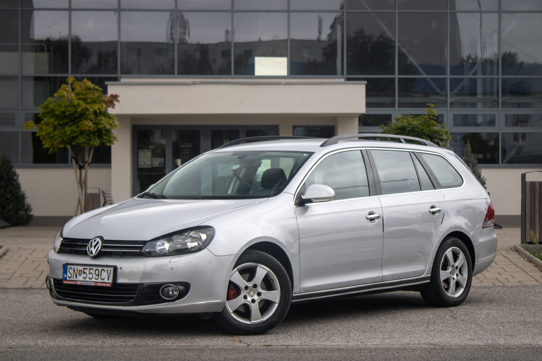 Volkswagen Golf Variant 1.6 TDI BMT Trendline / 77kW / M5 / AJ NA SPLÁTKY / PROTIÚČET