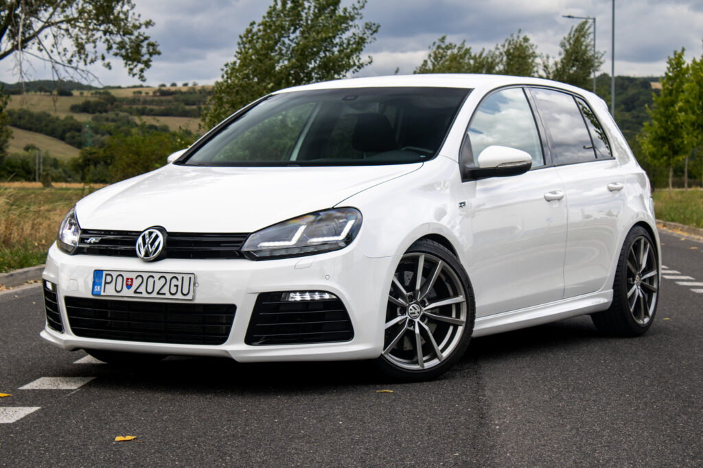 Volkswagen Golf 1.4 TSI / 118kW / M6 / ZÁRUKA / AJ NA SPLÁTKY / PROTIÚČET