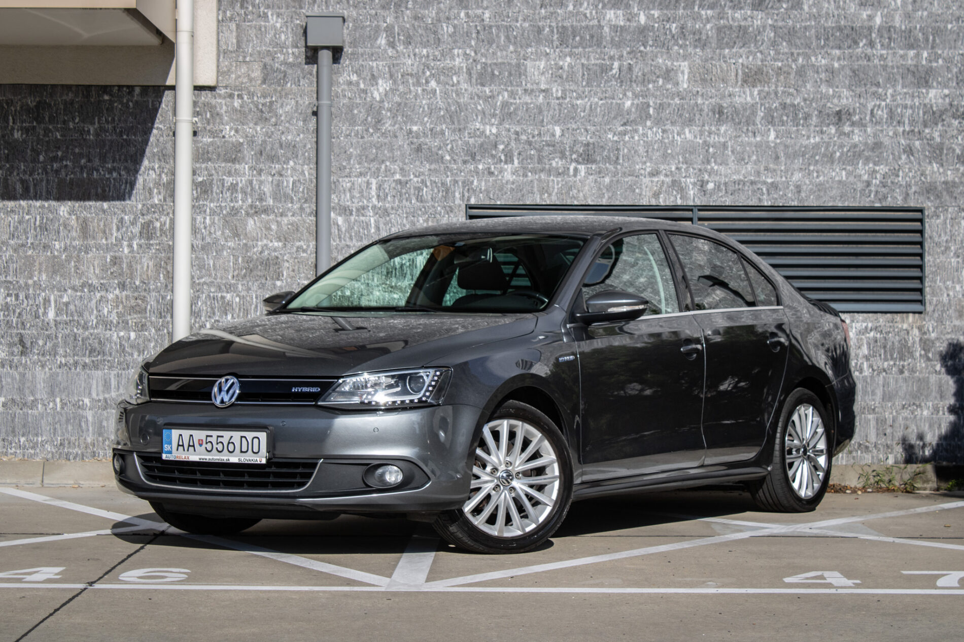 Volkswagen Jetta Hybrid 1.4 TSI Comfortline, 110 kW, A7 /  AJ NA SPLÁTKY / PROTIÚČET /