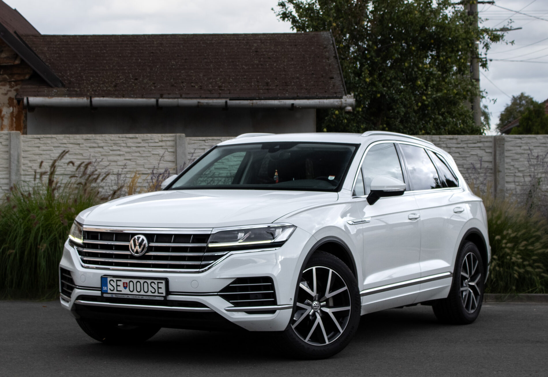 Volkswagen Touareg 3.0 TDI Elegance 4Motion / 170kW / A8 / ZÁRUKA / AJ NA SPLÁTKY / PROTIÚČET