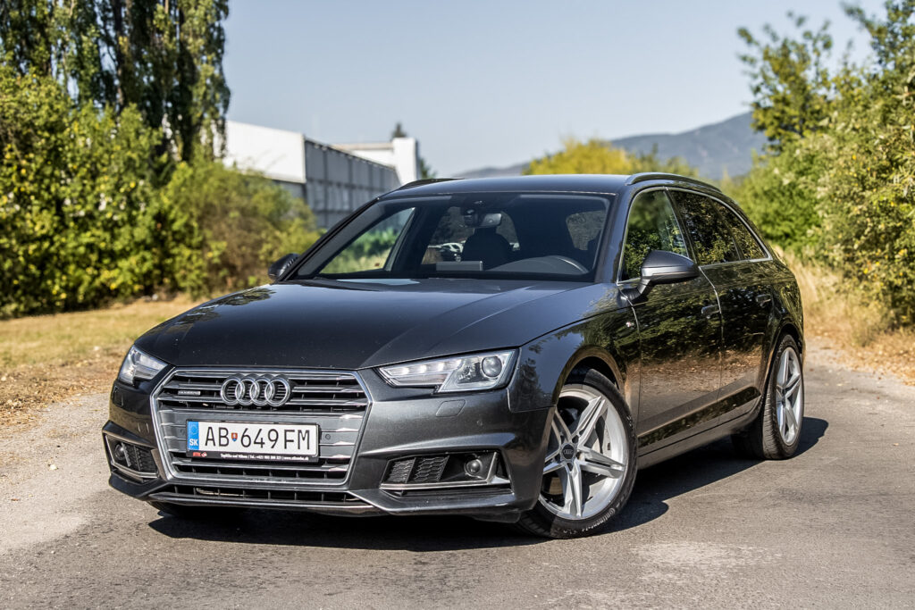 Audi A4 Avant 2.0 TDI S-line Quattro 140kW 2016 AT/7 / AJ NA SPLÁTKY / PROTIÚČET