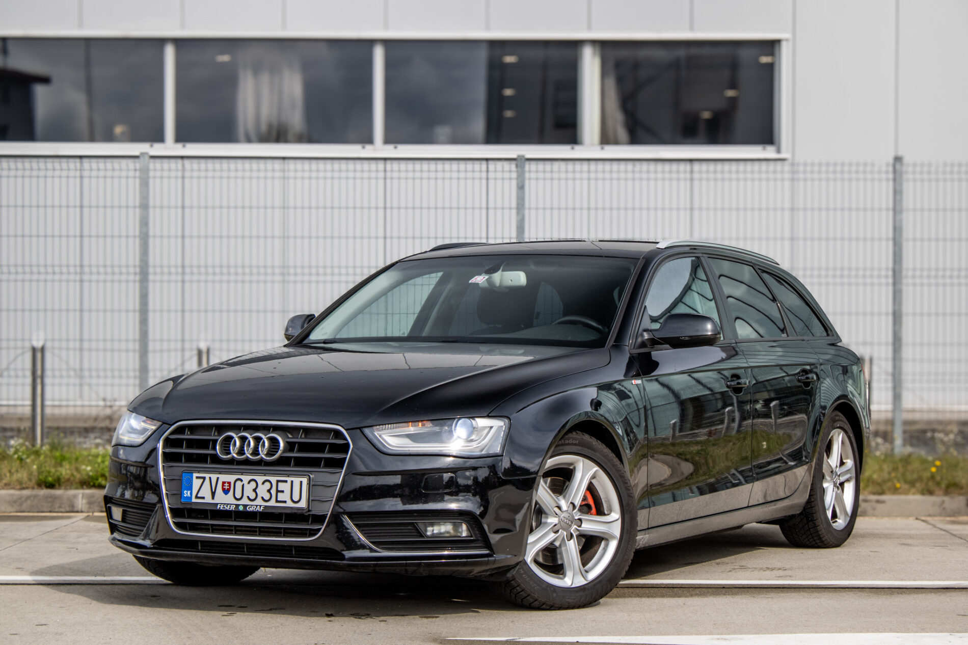 Audi A4 Avant 2.0 TDI 105kW Multitronic S-line 105kW AT/8 / AJ NA SPLÁTKY / PROTIÚČET