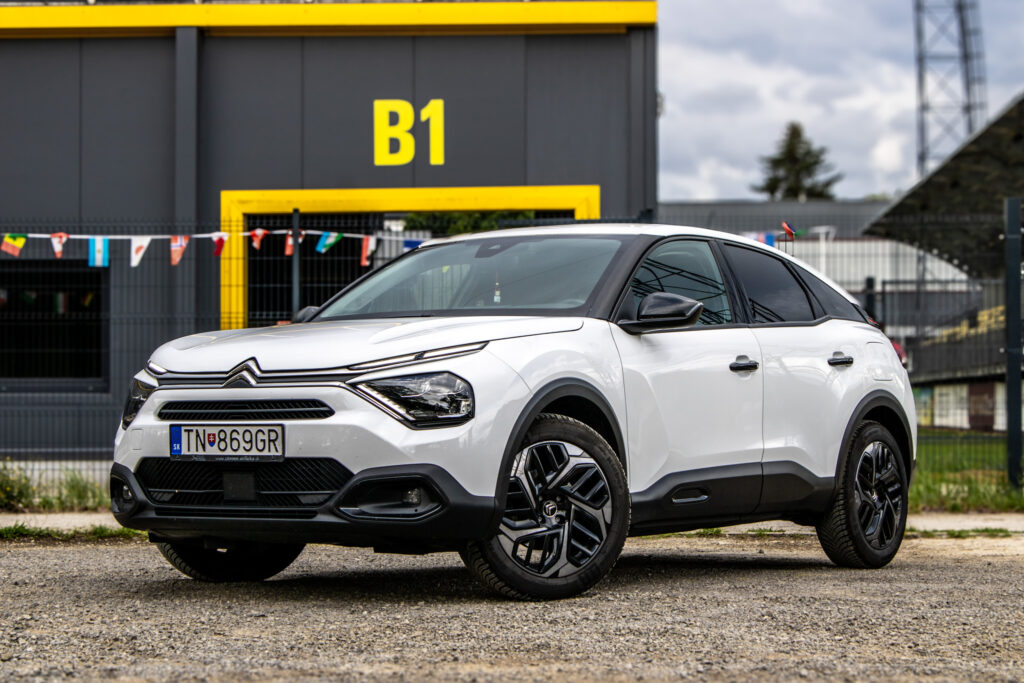 Citroën C4 BlueHDi 130 EAT8 96kW 2021 / AJ NA SPLÁTKY / PROTIÚČET