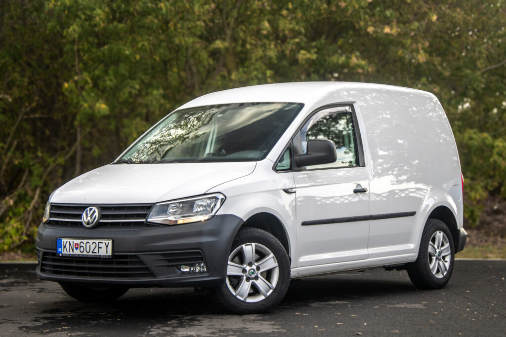 Volkswagen Caddy Dodávka 2017 75kW MT/5 / AJ NA SPLÁTKY / PROTIÚČET