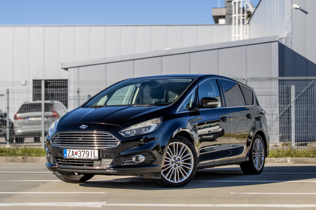 Ford S-Max 2.0 TDCi Duratorq 180 Titanium AWD 132kW AT/6 2015 / AJ NA SPLÁTKY / PROTIÚČET