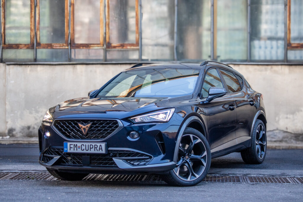 Cupra Formentor 2.0 TSI AT/7 140kW 2023 4x4 / AJ NA SPLÁTKY / PROTIÚČET