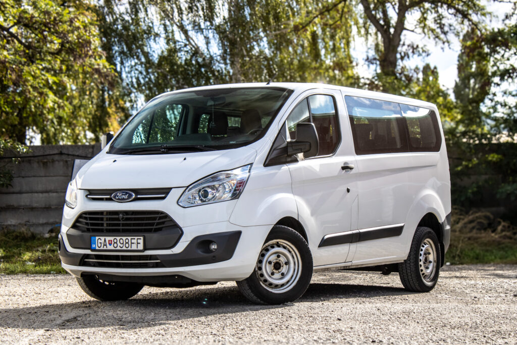 Ford Transit Custom 2.0 TDCi 77kW MT/6 2018 - 9 Miest / AJ NA SPLÁTKY / PROTIÚČET