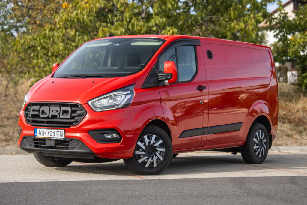 Ford Transit Custom 2.0 EcoBlue 2020 96kW MT/6 / AJ NA SPLÁTKY / PROTIÚČET