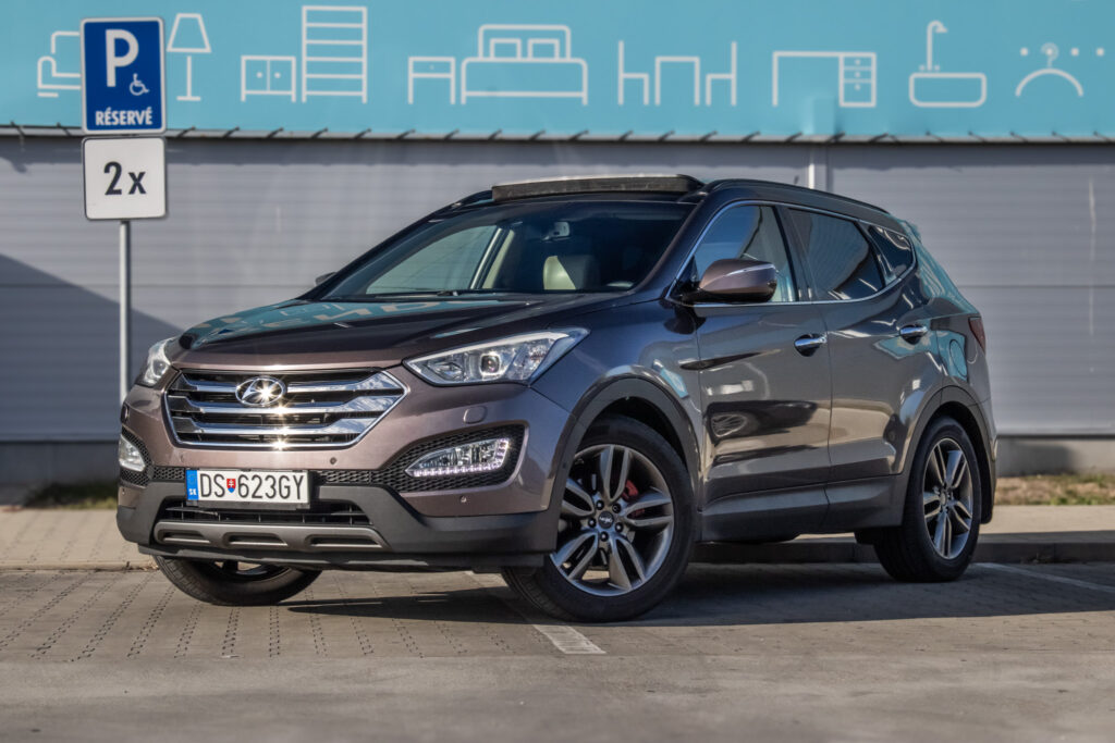 Hyundai Santa Fe 2.2 CRDi VGT 4x4 145kW AT/6 / AJ NA SPLÁTKY / PROTIÚČET
