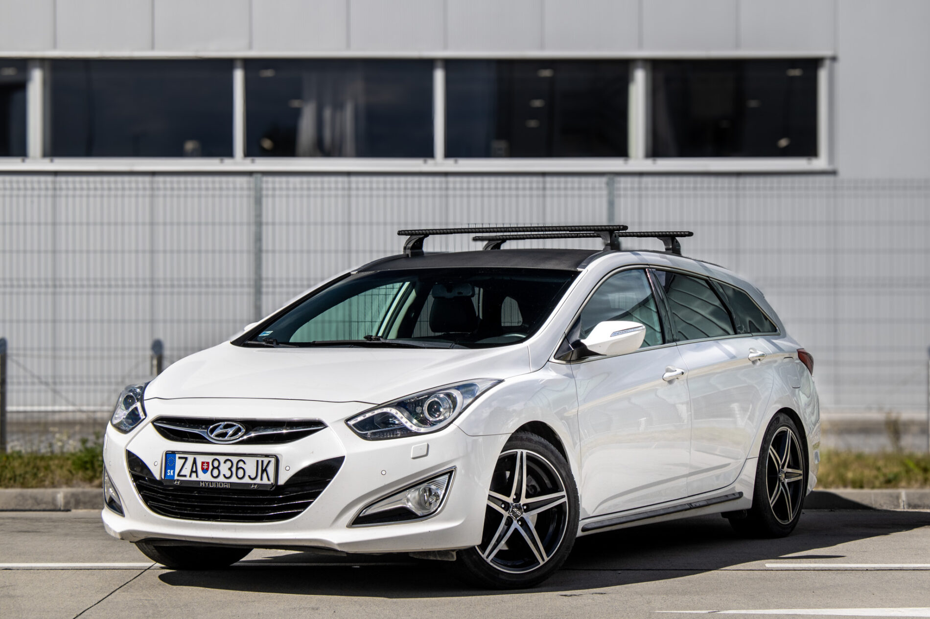 Hyundai i40 CW 1.7 CRDi Experience 100kW AT/6 2012 / AJ NA SPLÁTKY / PROTIÚČET