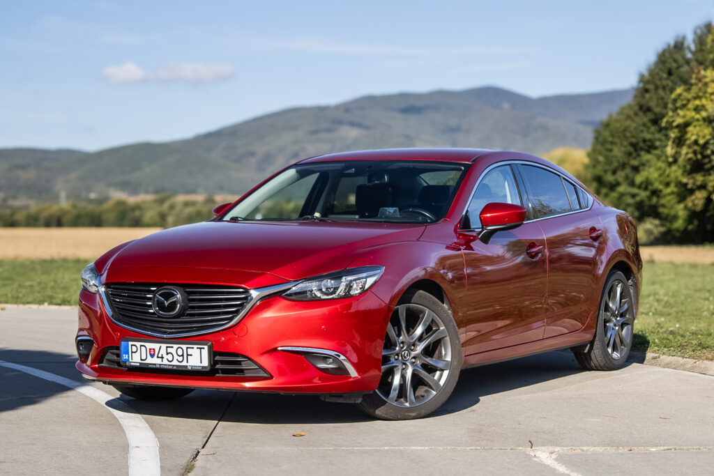 Mazda 6 2.5 Skyactiv-G Revolution TOP 2016 AT 141kW / AJ NA SPLÁTKY / PROTIÚČET