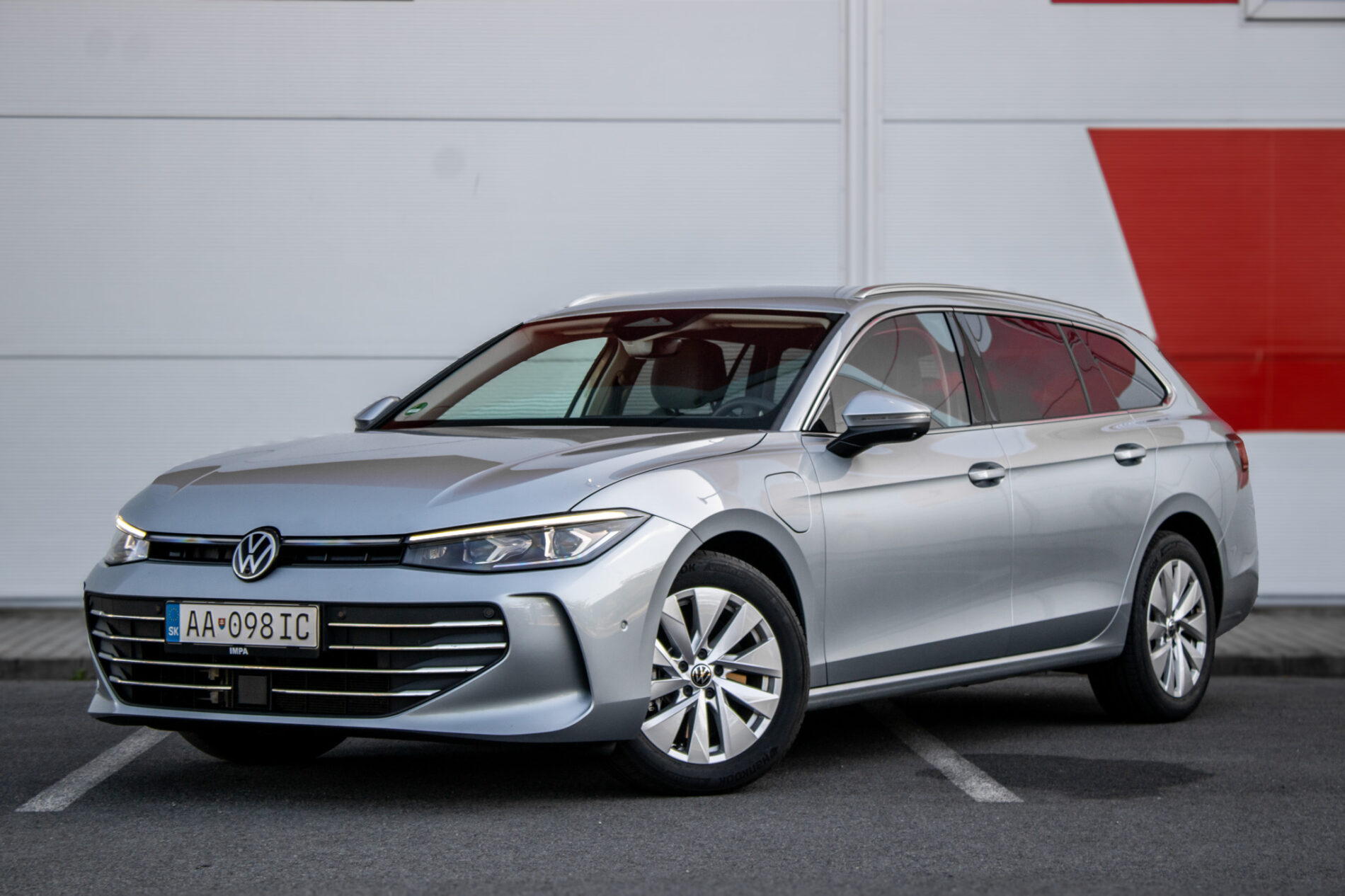 Volkswagen Passat Variant PHEV 110kW AT/6 / AJ NA SPLÁTKY / PROTIÚČET