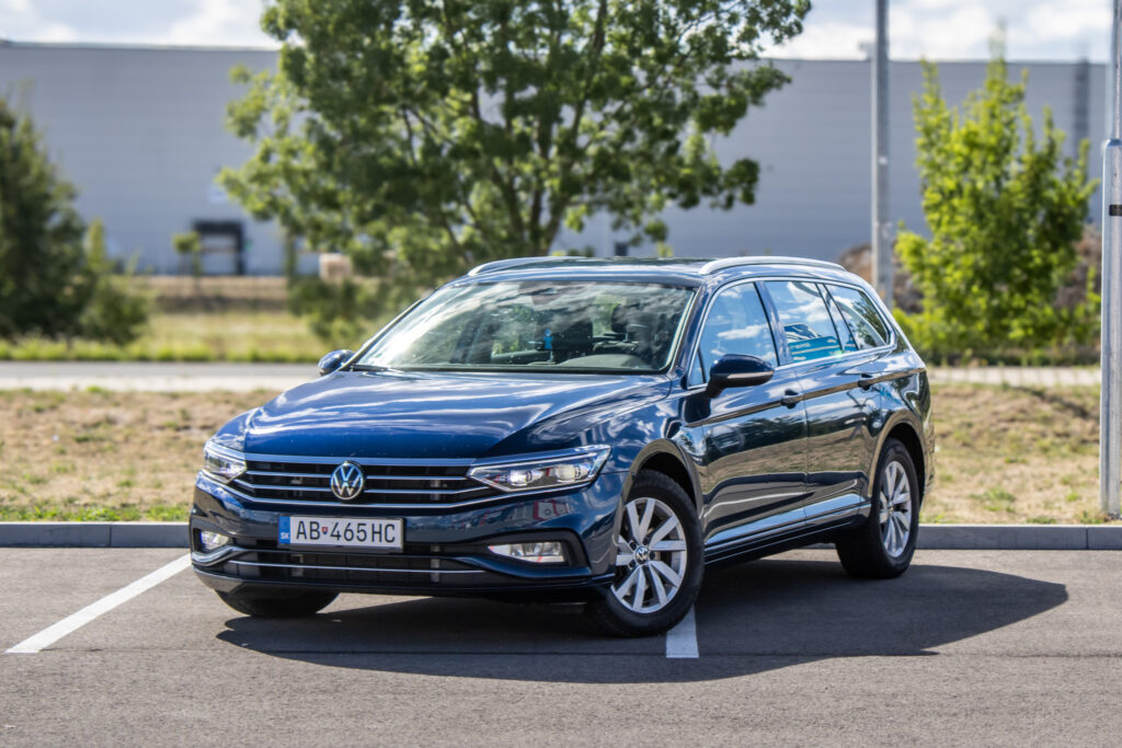 Volkswagen Passat Variant 2.0 TDI Elegance 147kW AT/7 / AJ NA SPLÁTKY / PROTIÚČET