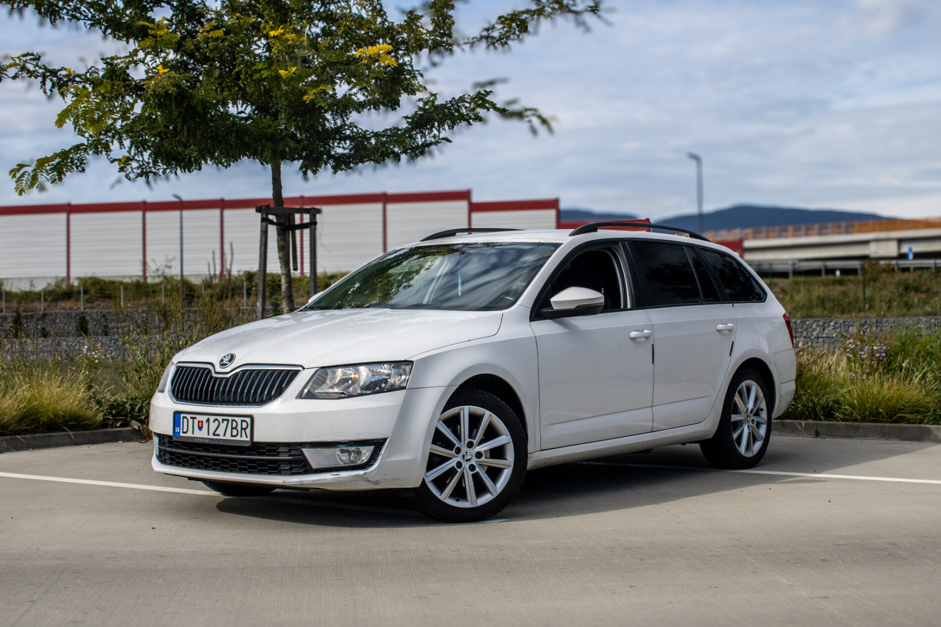 Škoda Octavia Combi 2.0 TDI Ambition 2016 MT/6 / AJ NA SPLÁTKY / PROTIÚČET