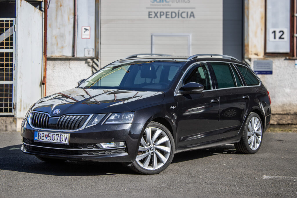 Škoda Octavia Combi 2.0 TDI L&K 4x4 135kW AT/6 / AJ NA SPLÁTKY / PROTIÚČET