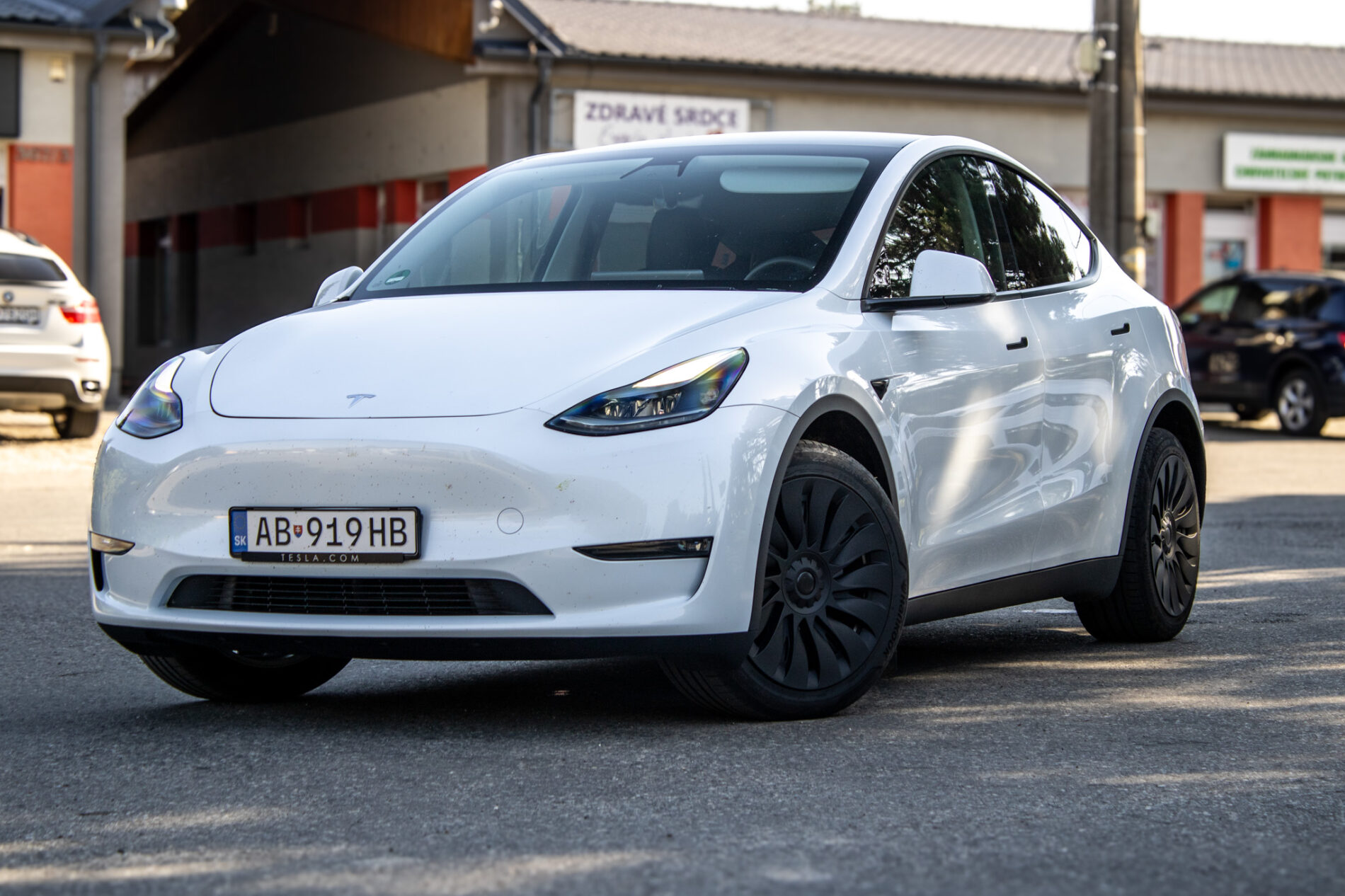 Tesla Model Y Long Range Dual motor 378kW 4x4 / AJ NA SPLÁTKY / PROTIÚČET